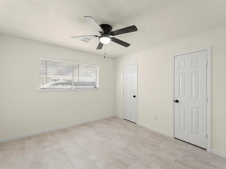 22019 Kenchester Dr — Photo 16