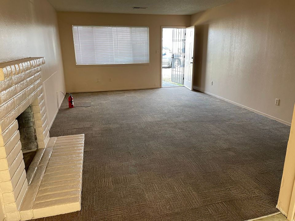 Living room_11172022