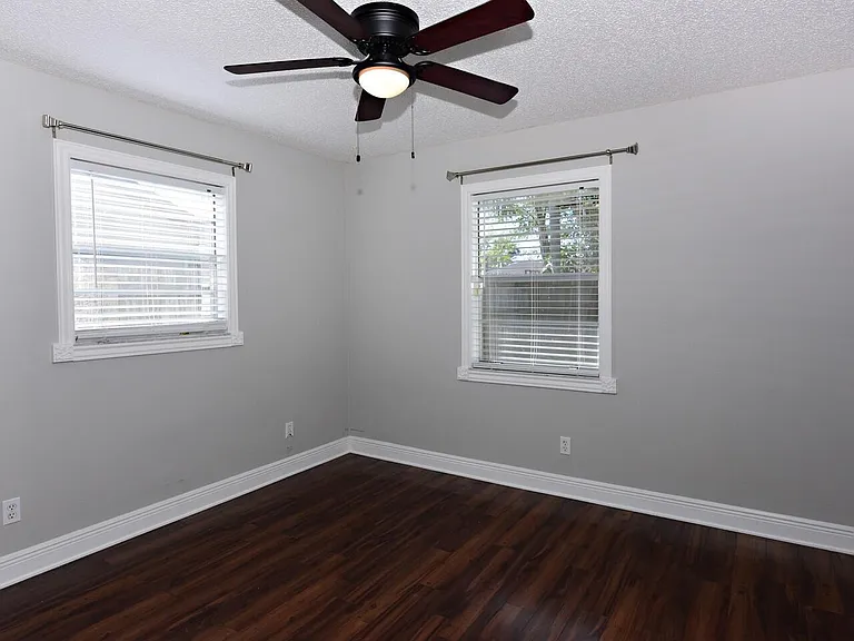 598 NE Maranta Terrado — Photo 14