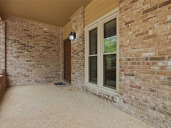 2nd image of 4200 Bridgecrest Dr APT M-1