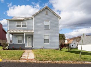 459 Congress Ave, Star City, WV 26505