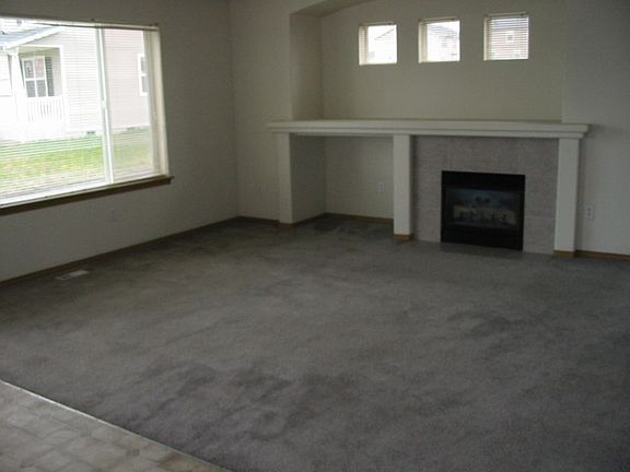 Family Room with FP