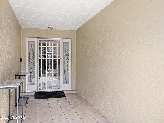 4th image of 1290 Muirfield Ct