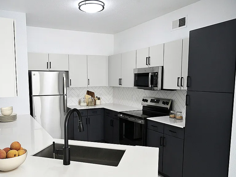 3x2 1370 sqft C1 - Kitchen