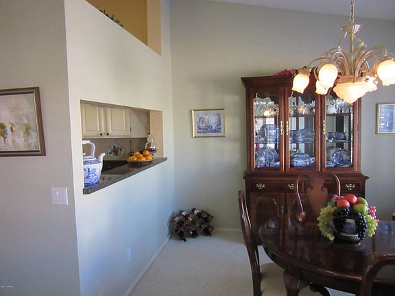 5th image of 1560 E County Down Dr