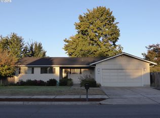 1032 65th St, Springfield, OR 97478