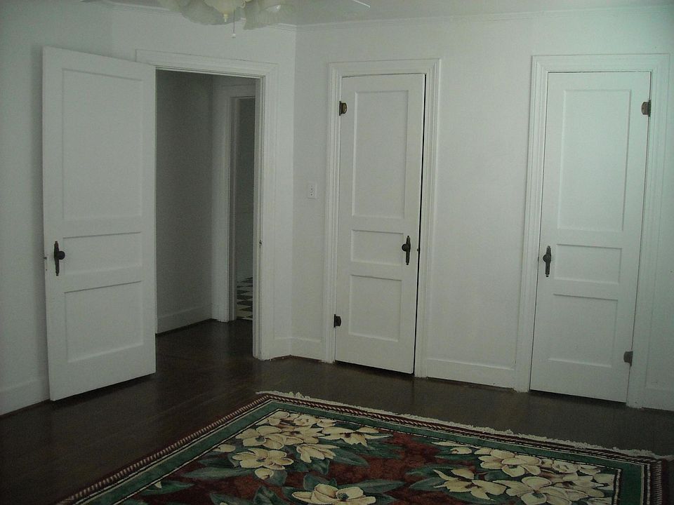 FIRST BEDROOM 16X12