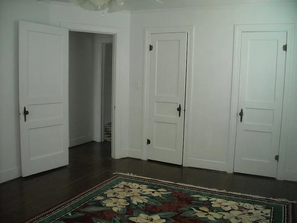FIRST BEDROOM 16X12