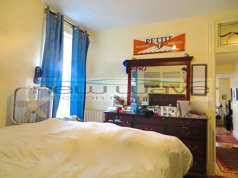 58 Queensberry St #11 — Photo 11