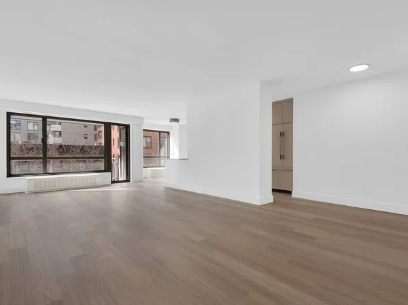 501 East 87th Street image 1 of 24