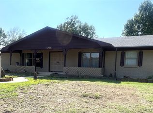 2901 Robin Ln, Muskogee, OK 74403