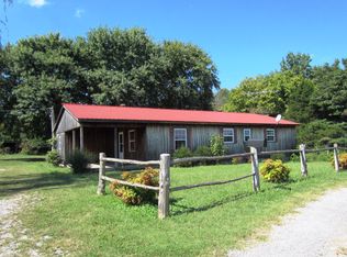 1244 Jones Chapel Rd, Byrdstown, TN 38549