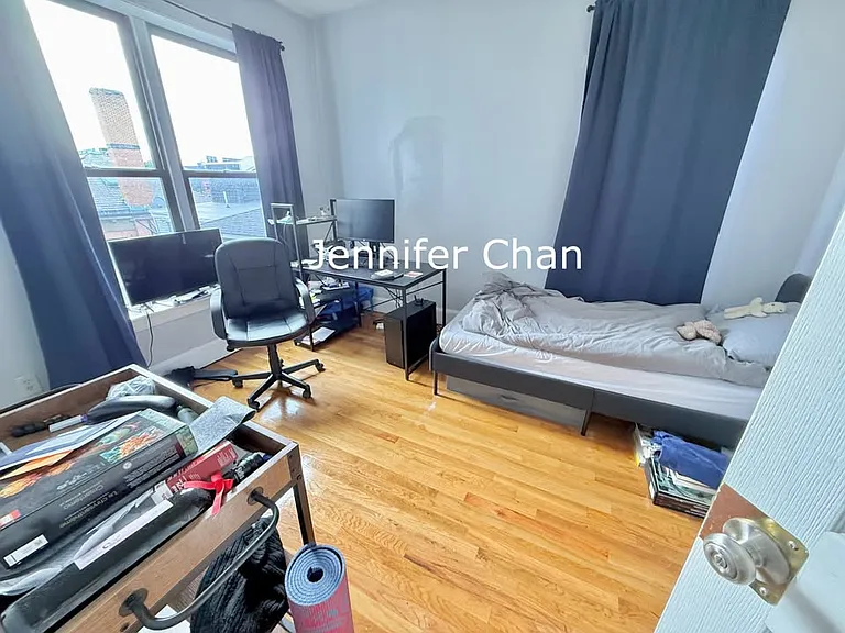 17 Highgate St #9 — Photo 4