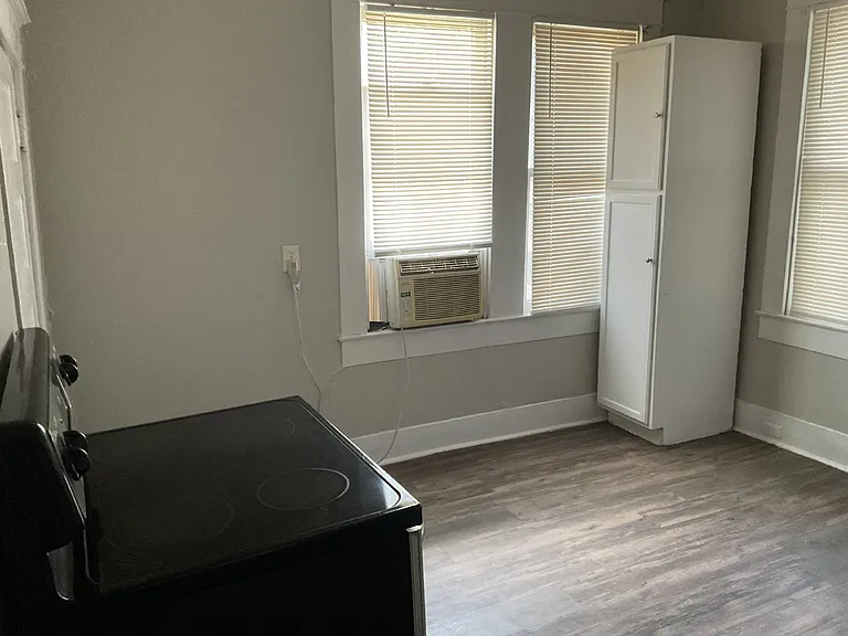 214 E Huff Ave #1 — Photo 5
