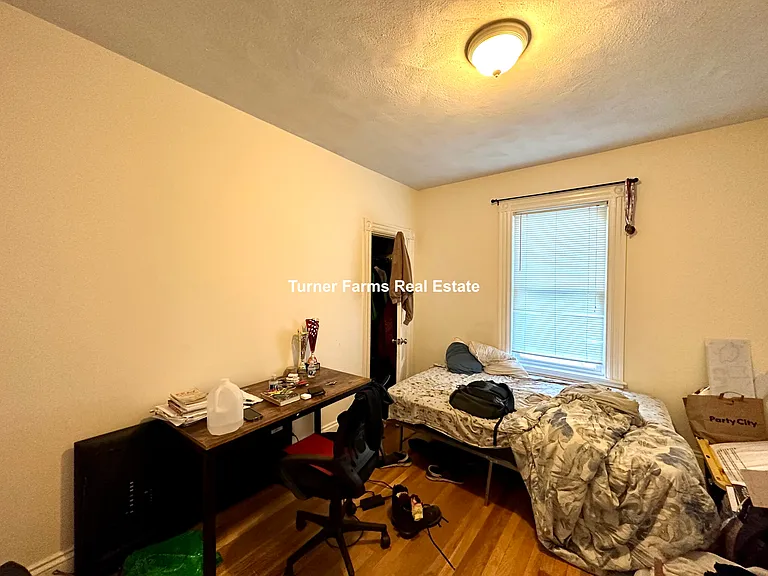 72 Roseclair St #2R — Photo 30