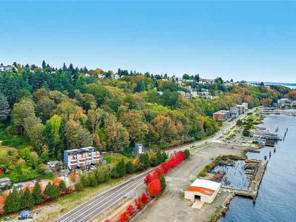 2255 Harbor Ave SW, Seattle, WA 98126
