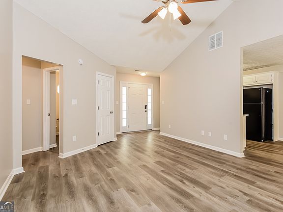 5th image of 518 Knollwood Dr