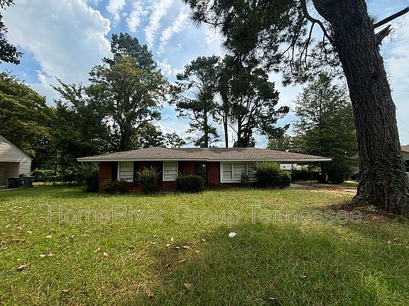 3rd image of 307 Byron Dr