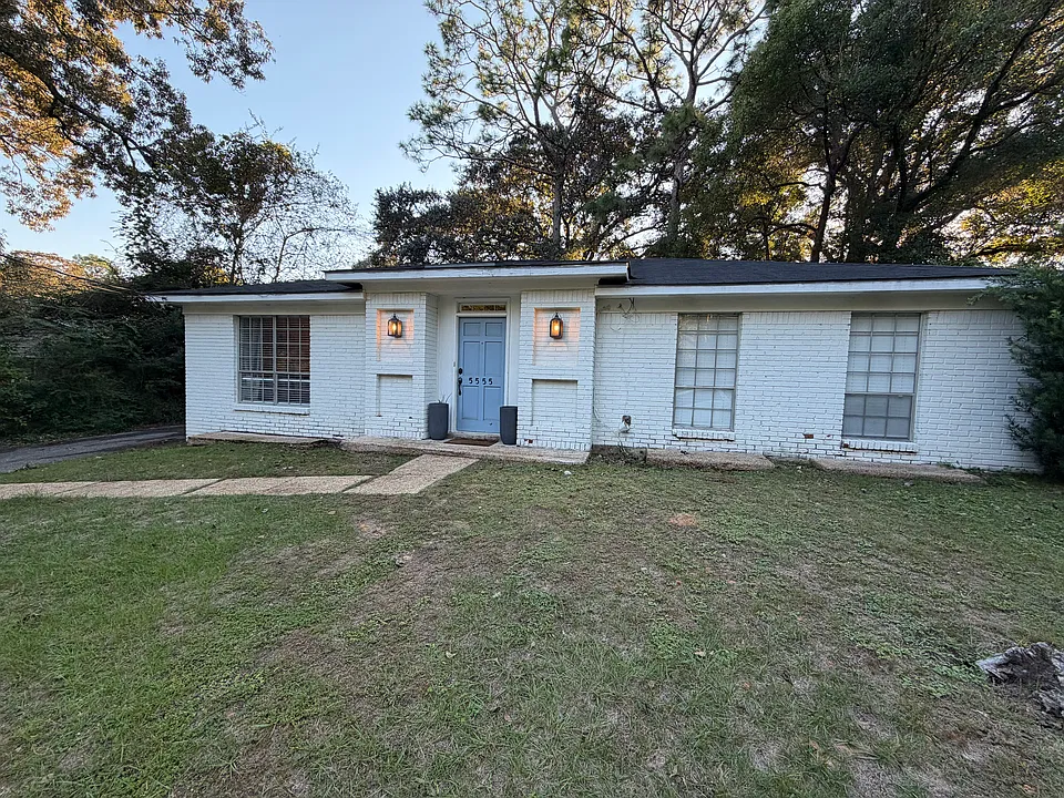 5555 William And Mary St