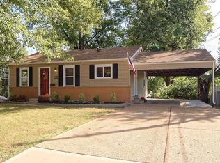 2798 Dunhill Dr, Maryland Heights, MO