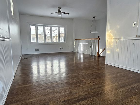 3rd image of 29 Melody Ln