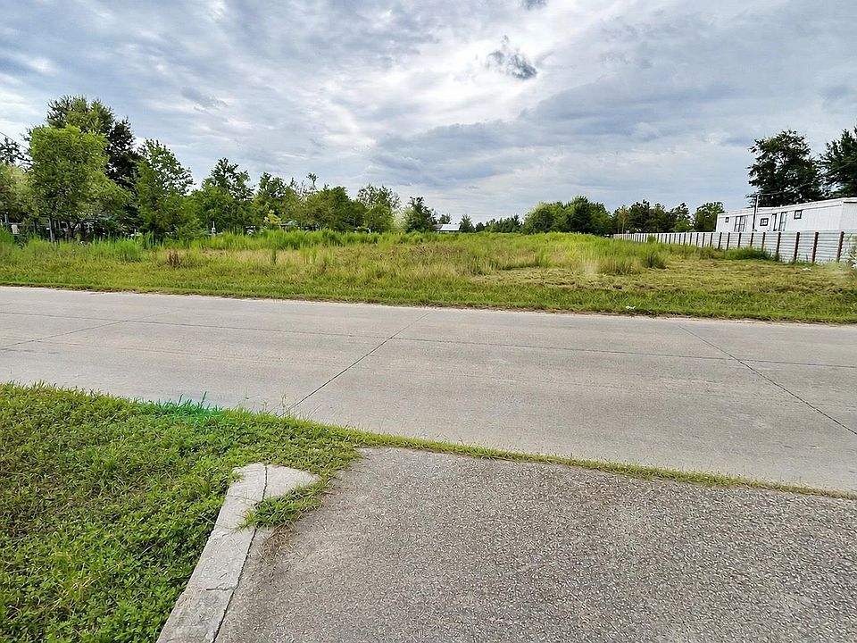 2nd image of 1723 County Road 3542