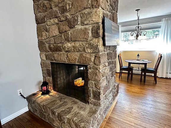4th image of 255 Kimbel Dr