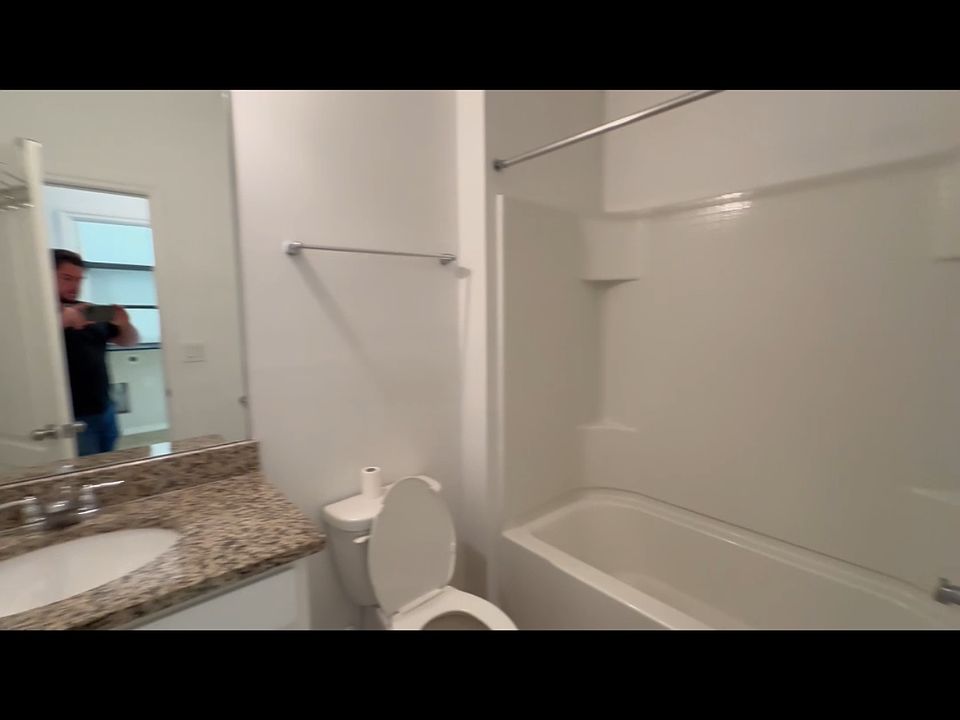 1st image of 720 E Victoria Trails Blvd