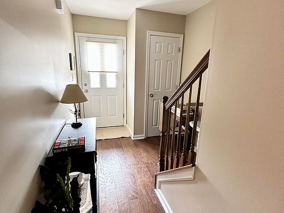 3rd image of 261 Madison Ave