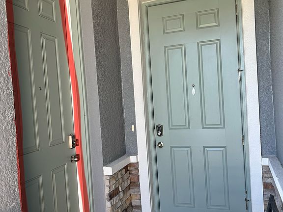 Separate entrance (highlighted in red)