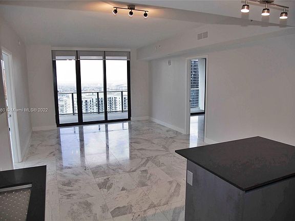 5th image of 1010 Brickell Ave #4306
