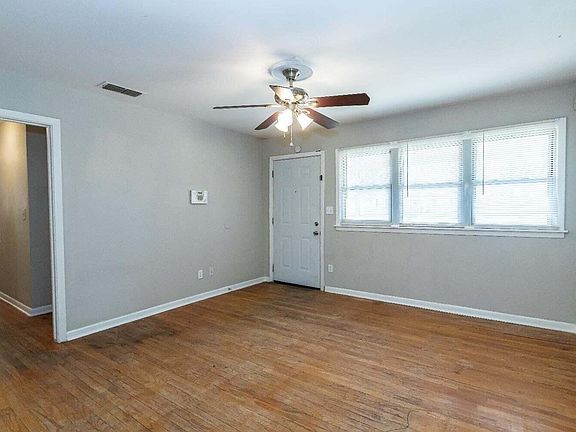 2nd image of 4212 42nd St