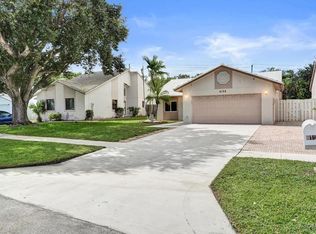 6128 Strawberry Lakes Cir, Lake Worth, FL 33463