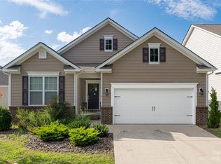 4 Regent Heights Rd, Leicester, NC 28748