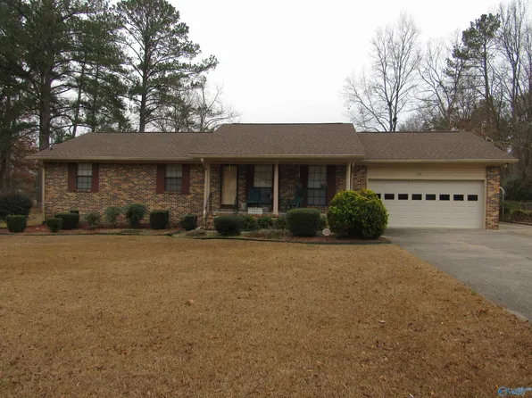 133 Brentwood Dr, Gadsden, AL 35901