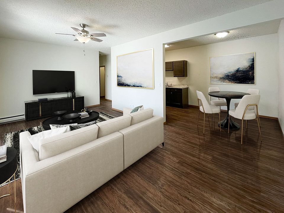 Bismarck, ND Belmont West Apartments | 11A | Living