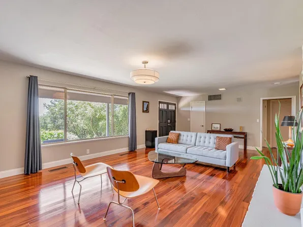 4765 Guerneville Road, Santa Rosa, CA 95401