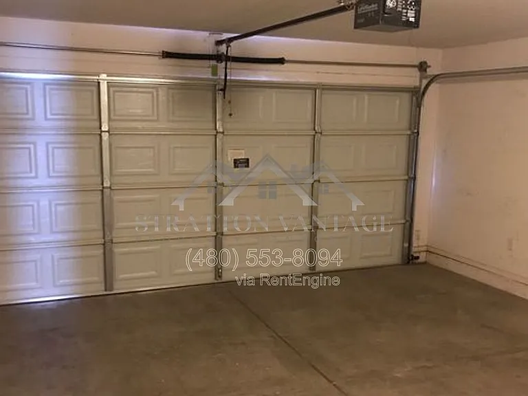 1101 E Elm Rd — Photo 20