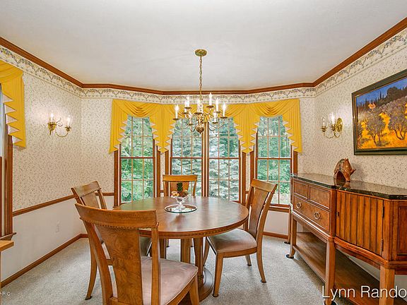 5th image of 7725 Creekwood Dr SE