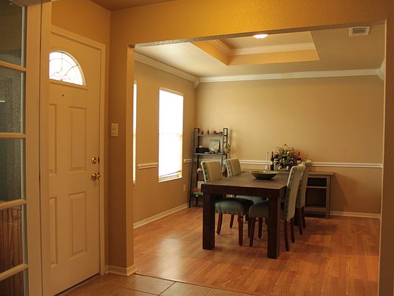 3rd image of 3509 Thunder Creek Dr
