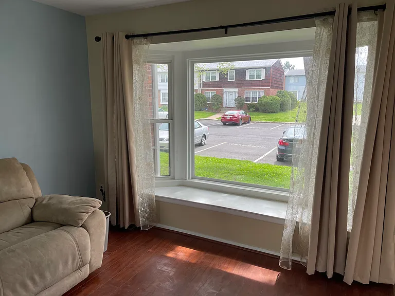 1933 Juniper Ln #25 — Photo 6