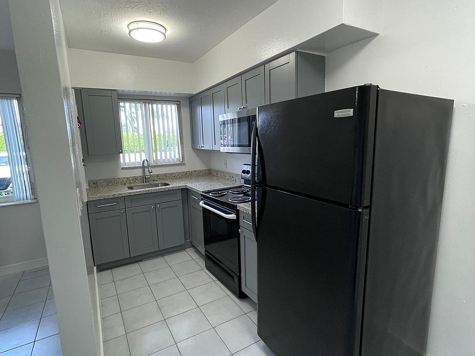1st image of 6400 NE 18th Ave APT 12