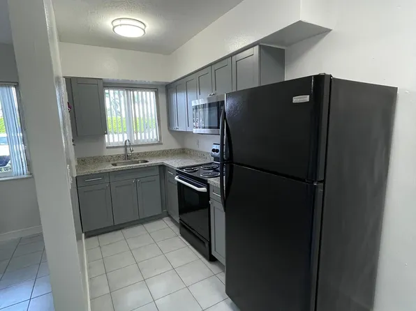 6400 NE 18th Ave APT 12, Fort Lauderdale, FL 33334