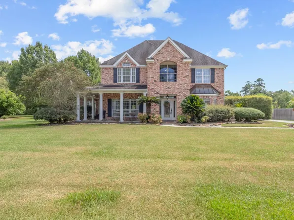 9890 Laura Dr, Orange, TX 77630