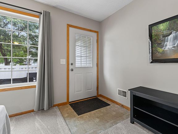 4th image of 6964 139th Ave NW