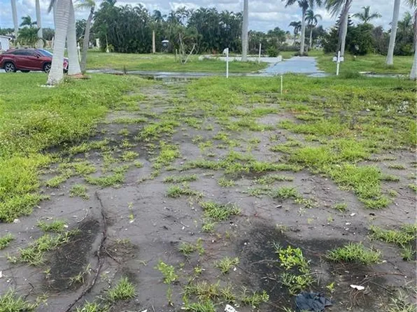 84 Birch BLVD, FORT MYERS, FL 33908