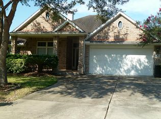 18 Crestview Trl, Houston, TX 77082