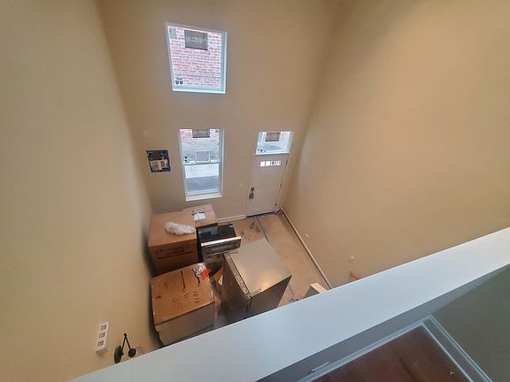 2nd image of 6337 S Eberhart Ave #2