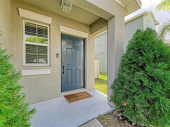 5th image of 17112 Yellow Pine St