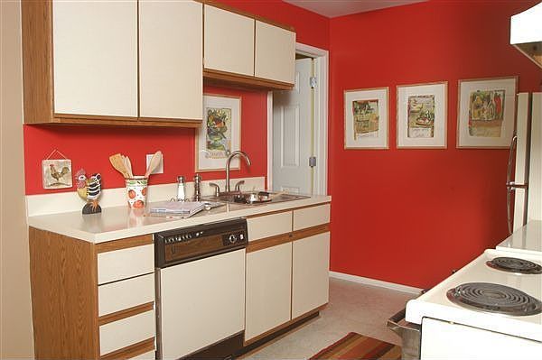 Diamond Model Kitchen